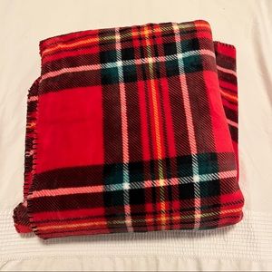 VS Pink red tartan plaid throw blanket NEW